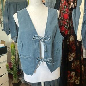 Tie front denim vest 2x